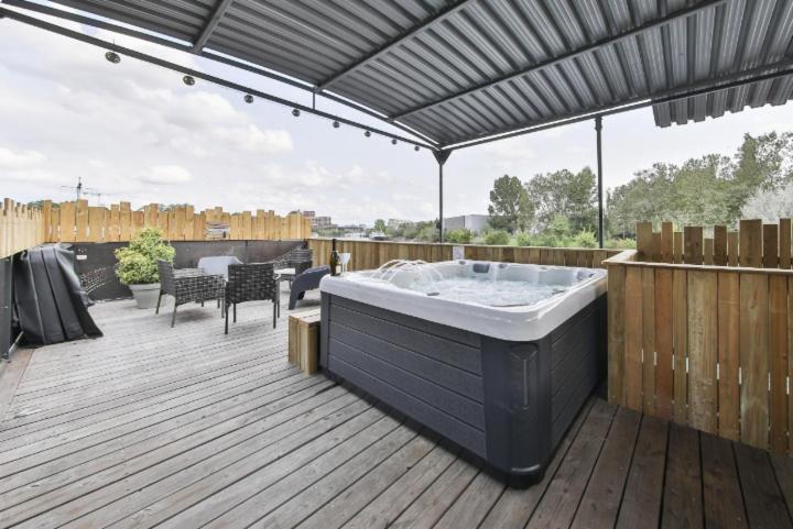 La Peniche De Fabrice Avec Jacuzzi Privatif Apartment Strasbourg Ngoại thất bức ảnh