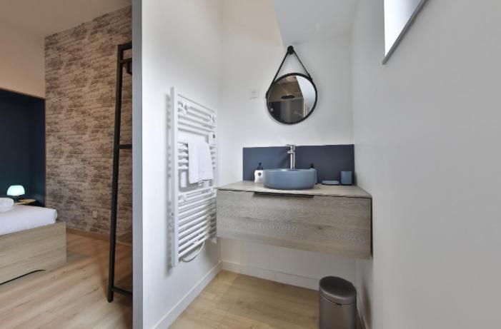 La Peniche De Fabrice Avec Jacuzzi Privatif Apartment Strasbourg Phòng bức ảnh